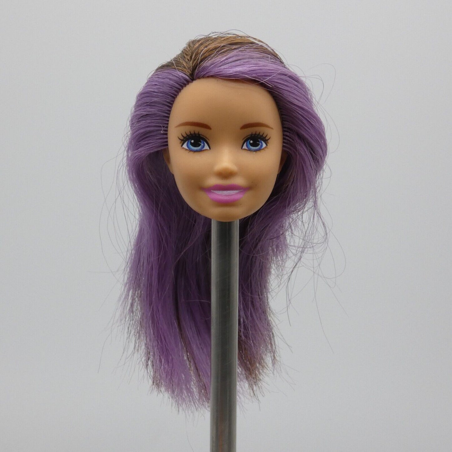 Barbie Skipper Babysitter Doll Head Brown Hair Purple Eyes Light Skin FJB00 2018