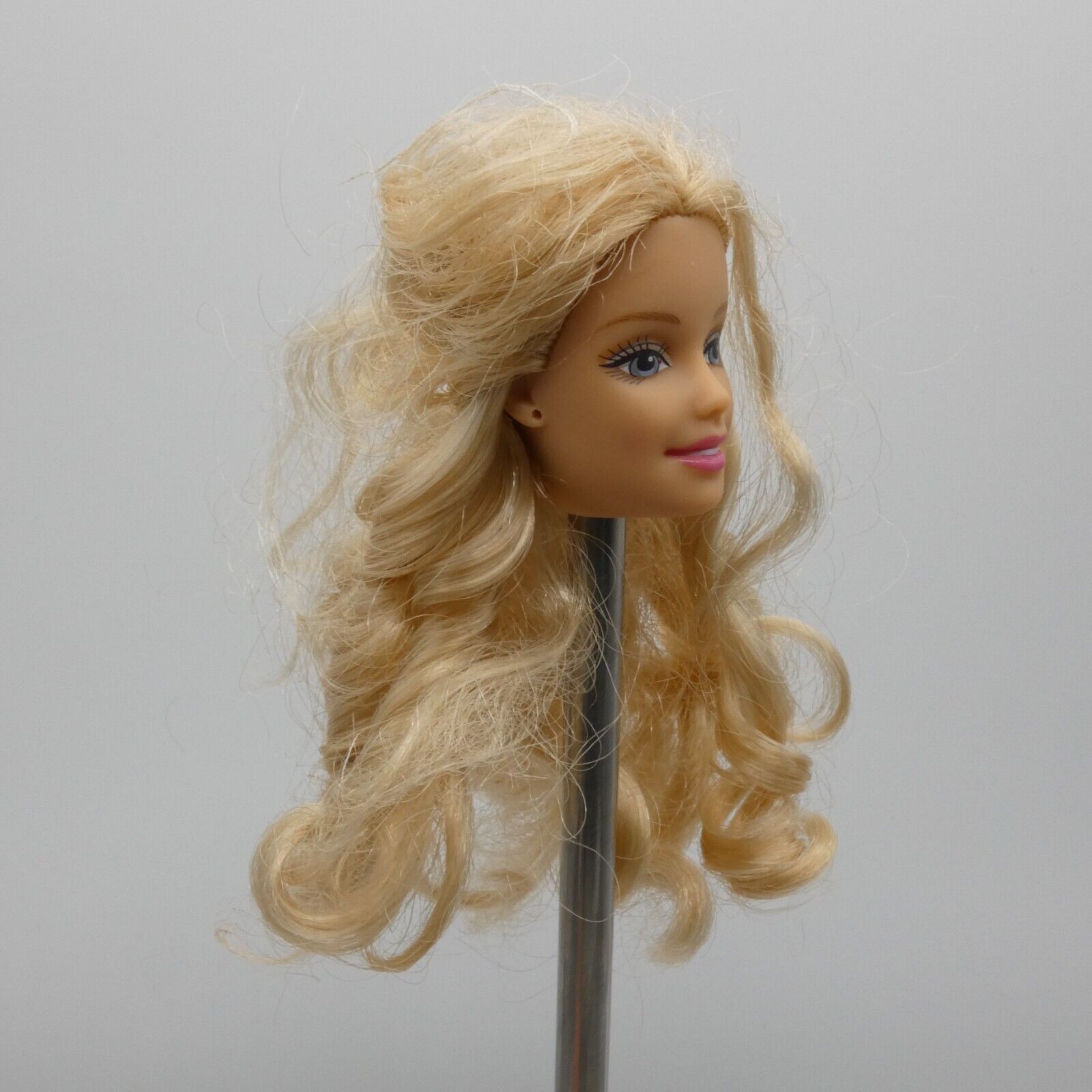 Barbie Sleeping Beauty Doll Head Generation Girl Face Blonde 2003 Mattel 56776