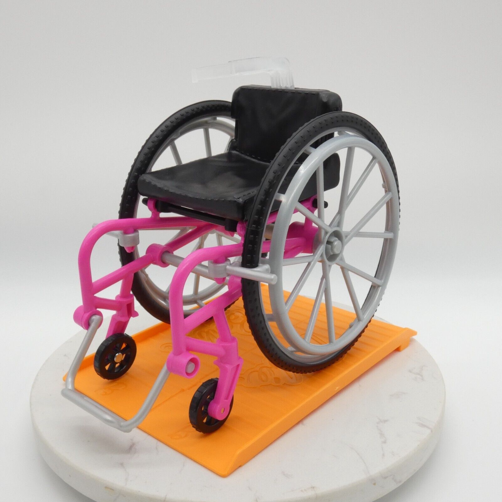 Barbie Doll Hot Pink Wheelchair With Orange Ramp Fashionistas 194 HJT14 Mattel