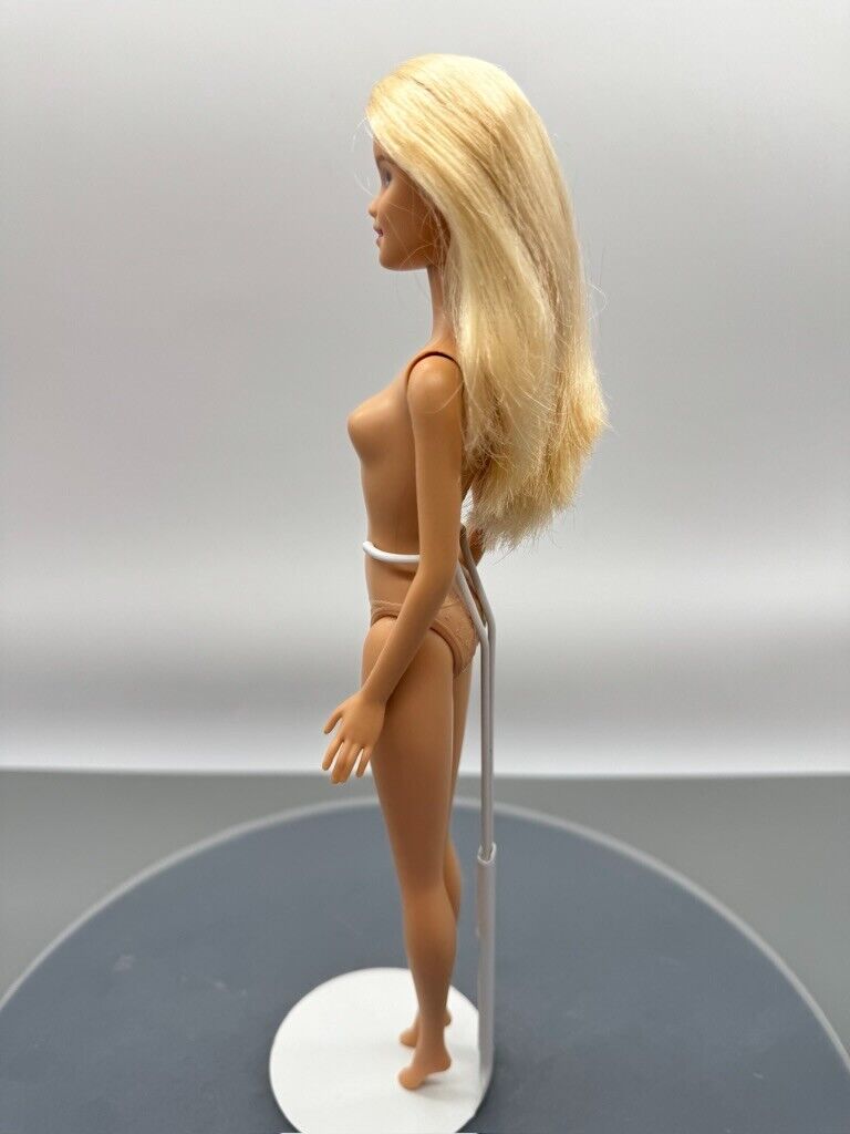 Barbie Doll Millie Blonde Nude Straight Arms Heel Feet Right Side Part 2009 Body