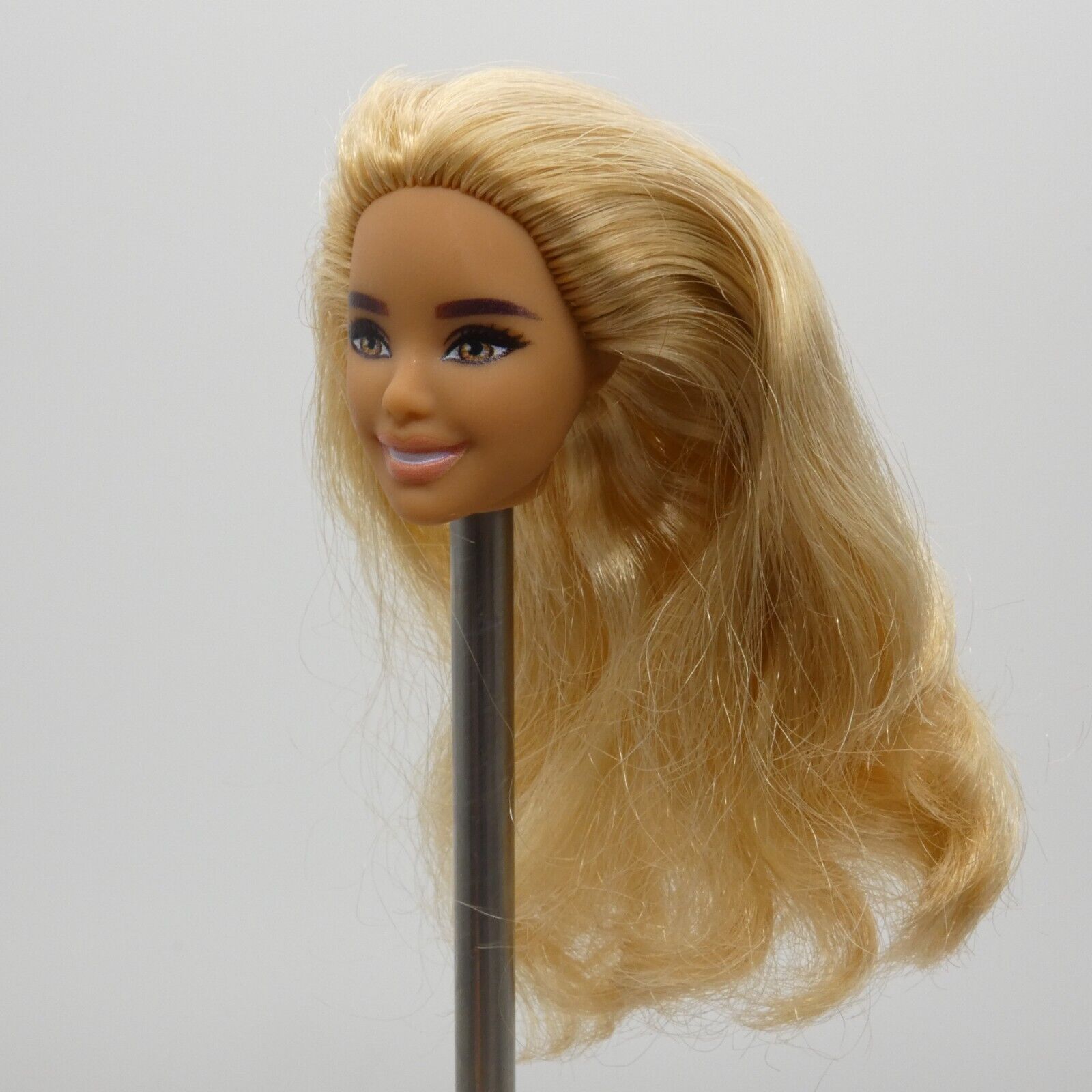 Barbie Fashionistas 173 Doll Head Carnaval Face Blonde Hair 2021 Mattel GRB65