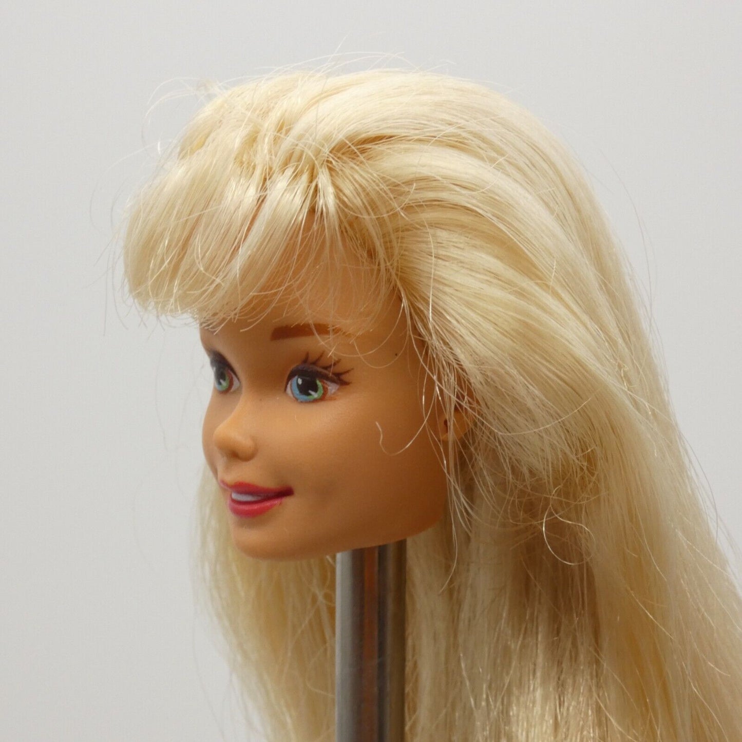 Barbie Teacher Doll Head Blonde Blue Green Eyes SuperStar 1996 Light Skin 13914