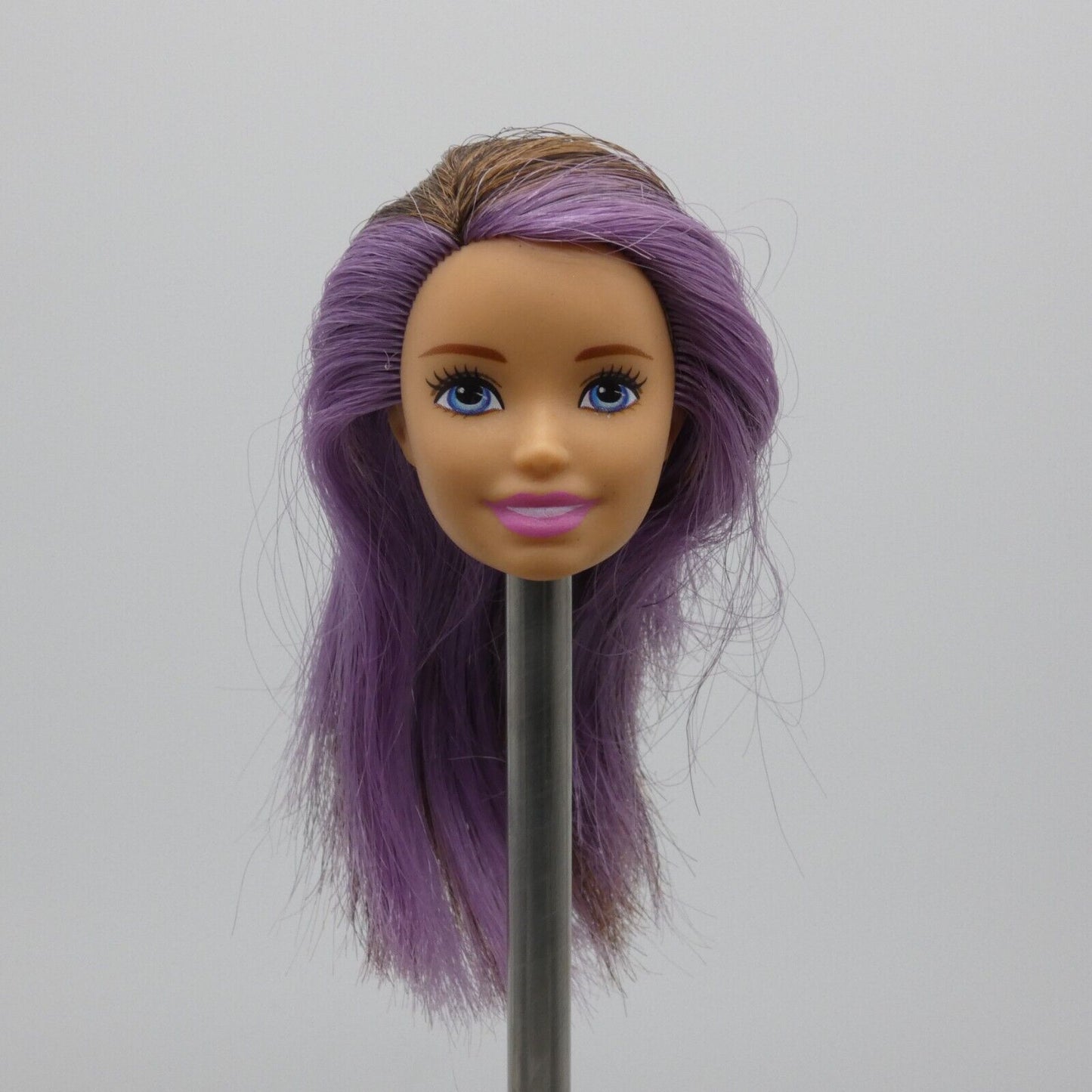 Barbie Skipper Babysitter Doll Head Brown Hair Purple Eyes Light Skin FJB00 2018