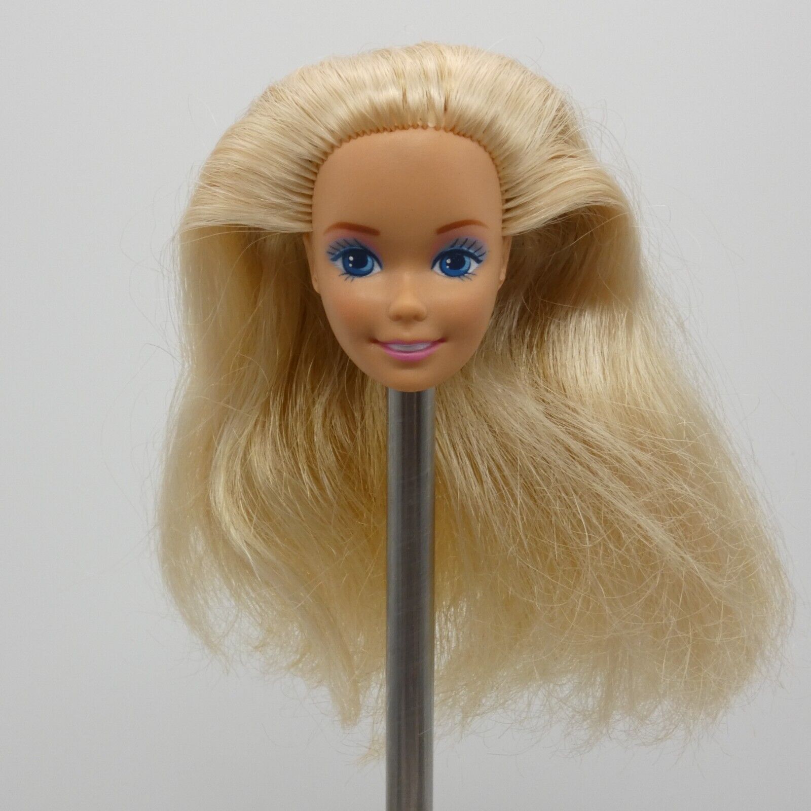 Barbie Animal Lovin Doll Head SuperStar Blonde 1989 Medium Light Skin Mattel