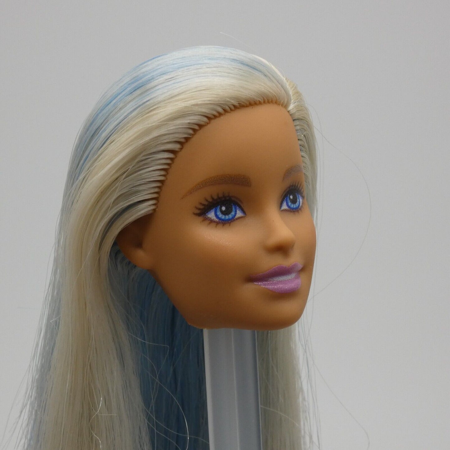 Barbie Fashionistas 120 Doll Head Only Millie Blonde Blue Hair 2019 Mattel FXL53