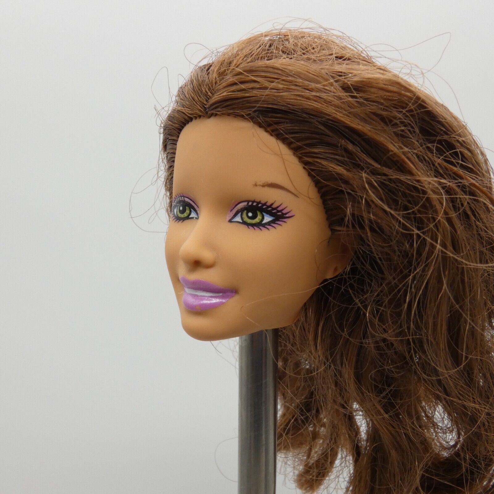 Barbie Doll Head Summer Face Missing Make-up Eyebrows Brown Hair Green Eyes