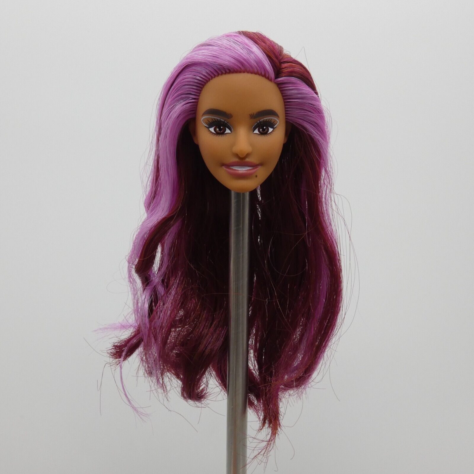 Barbie Fashionistas 207 Doll Head Greek Face Pink Magenta Hair Medium Skin HJT04