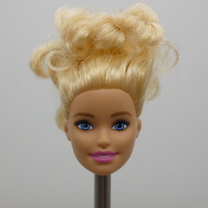 Barbie Gymnast Doll Head Millie Face Light Skin Curly Blonde Hair 2019 GJM72