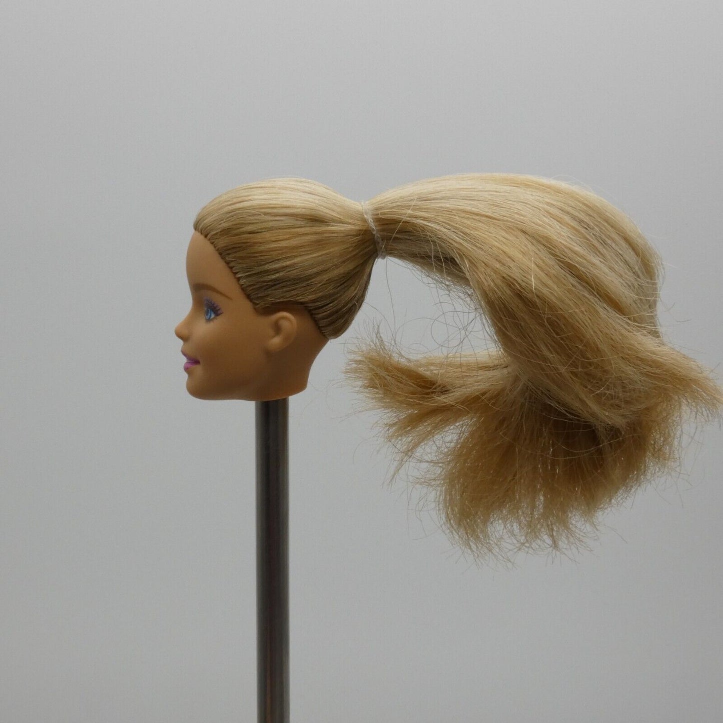 Barbie Fashionistas Doll Head Millie Face Blonde Hair 2014 CFG12 Mattel