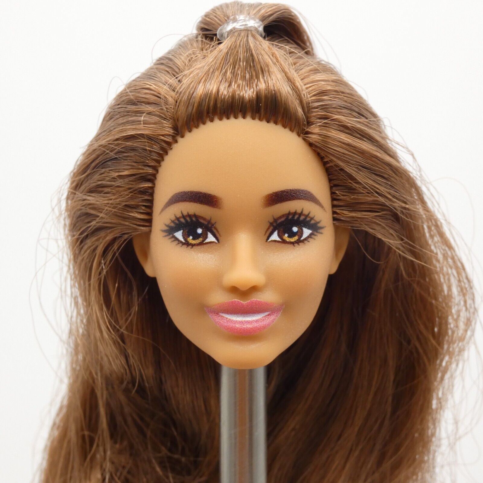 Barbie Fashionistas 217 Doll Head Medium Light Skin 65th SuperStar 2024 HRH15 B