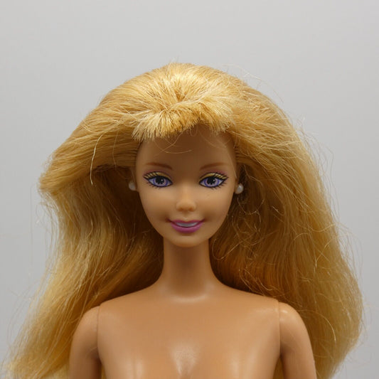 Barbie Doll Generation Girl CEO Face Blonde Purple Eyes Straight Arms 1966 Body