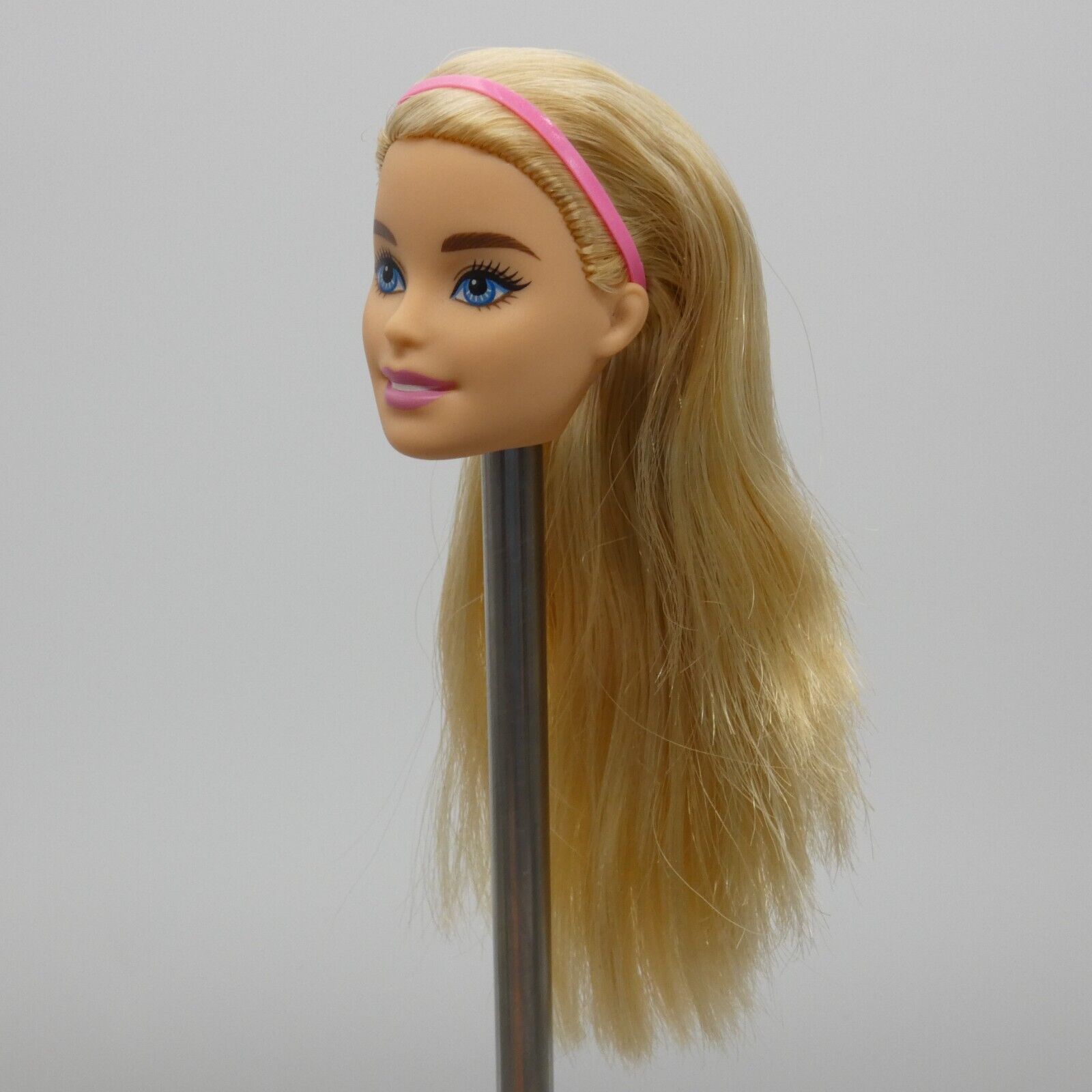 Barbie Newborn Pups Doll Head Only Millie Face Blonde HCK75 Mattel 2017