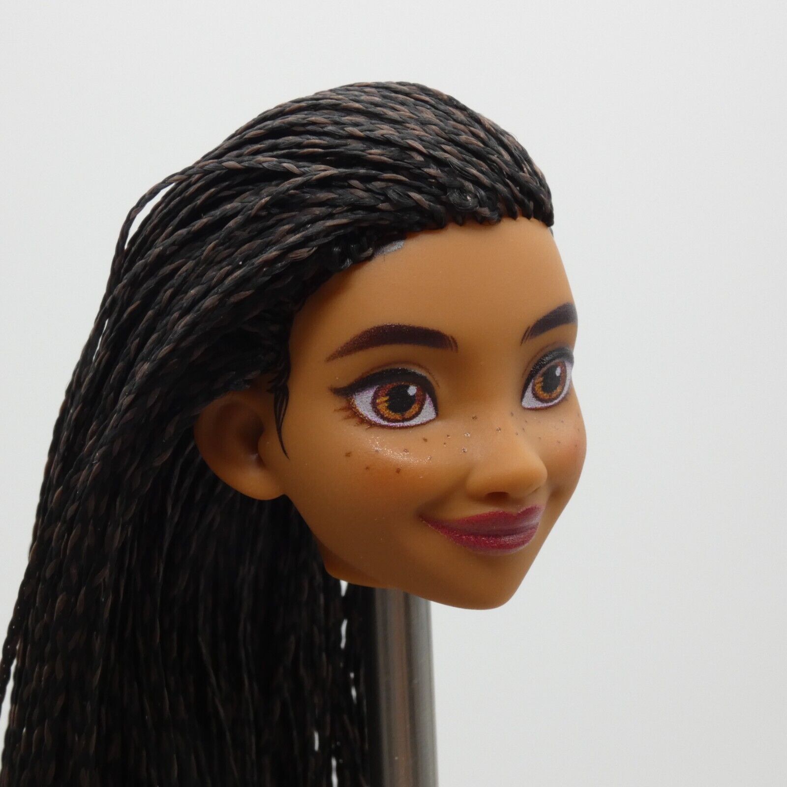 Disney Wish Asha Doll Head Freckles Medium Light Skin Micro Blades Mattel HPX23