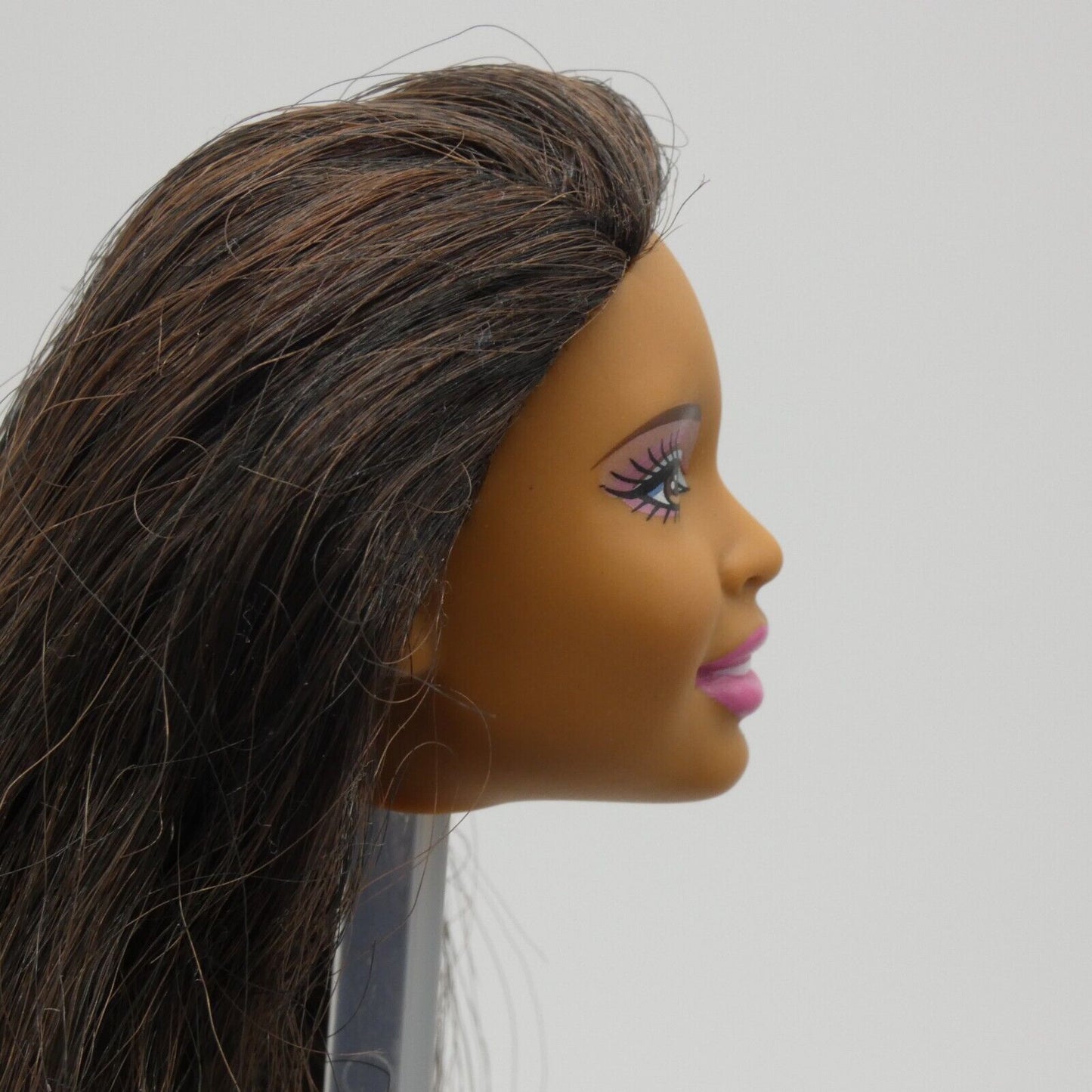 Barbie Pet Vet Doll Head Only Nikki Face Brown Hair Medium Skin Tone 2011 T7878