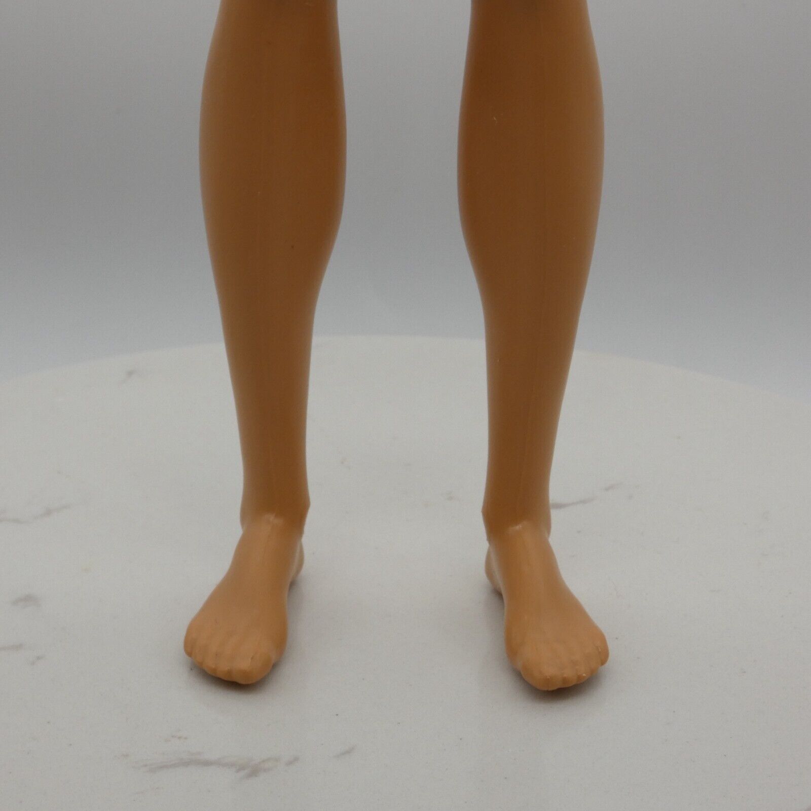 Barbie Fashionistas 191 Ken Doll Body Medium Light Skin Neck Peg 2022 HBV25