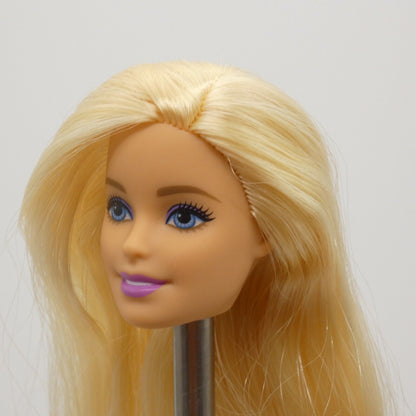 Barbie Supermarket Doll Head Millie Face Blonde Light Skin 2019 Mattel FRP01