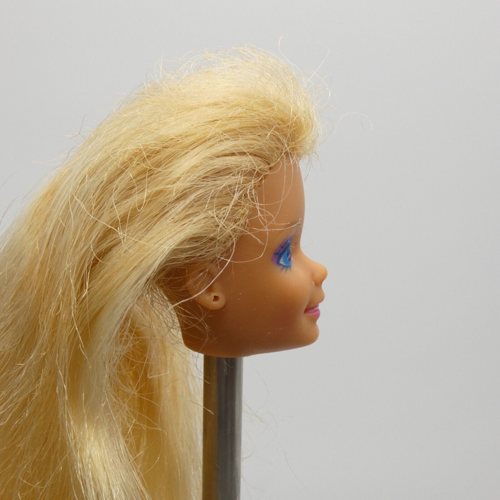 Barbie Dance Club Doll Head Superstar Face Purple Eyeshadow 1989 Mattel 3509