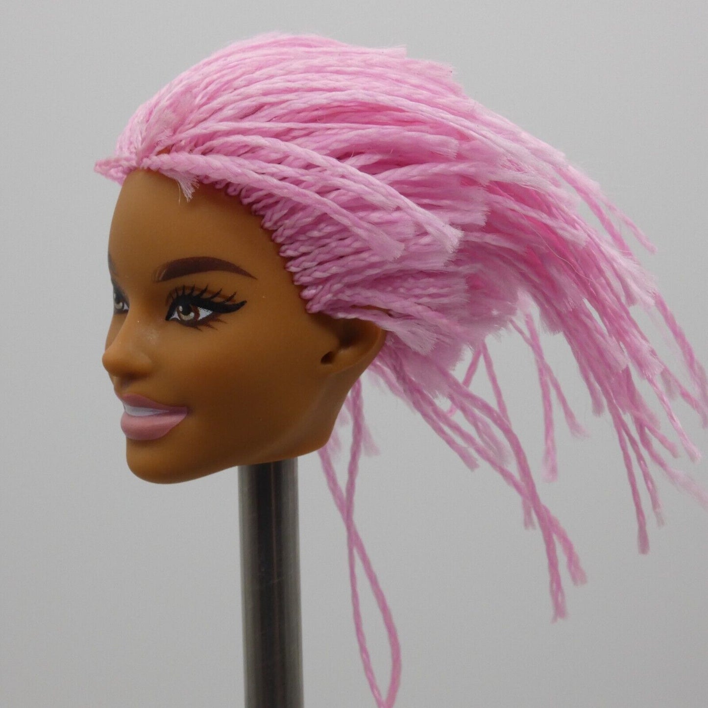 Barbie Extra 10 Doll Head Alec Face AA Medium Light Skin Pink Braids GXF09 2021