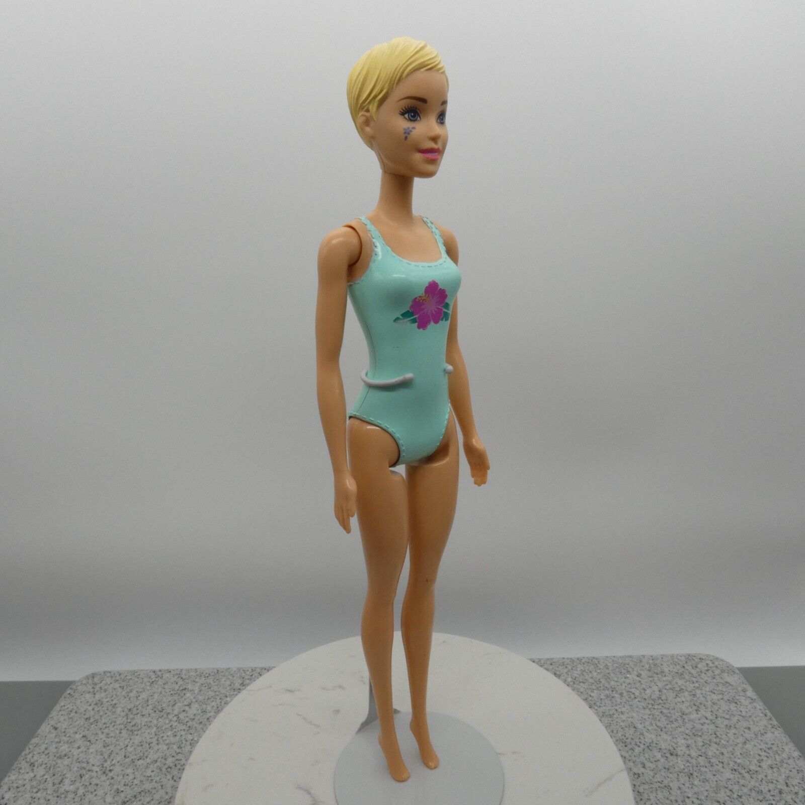 Barbie Color Reveal Doll Millie Face Blonde Hair Hibiscus Swimsuit Mattel GNF85