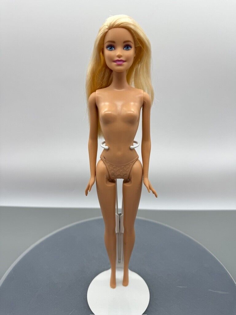 Barbie Doll Millie Blonde Nude Straight Arms Heel Feet Right Side Part 2009 Body