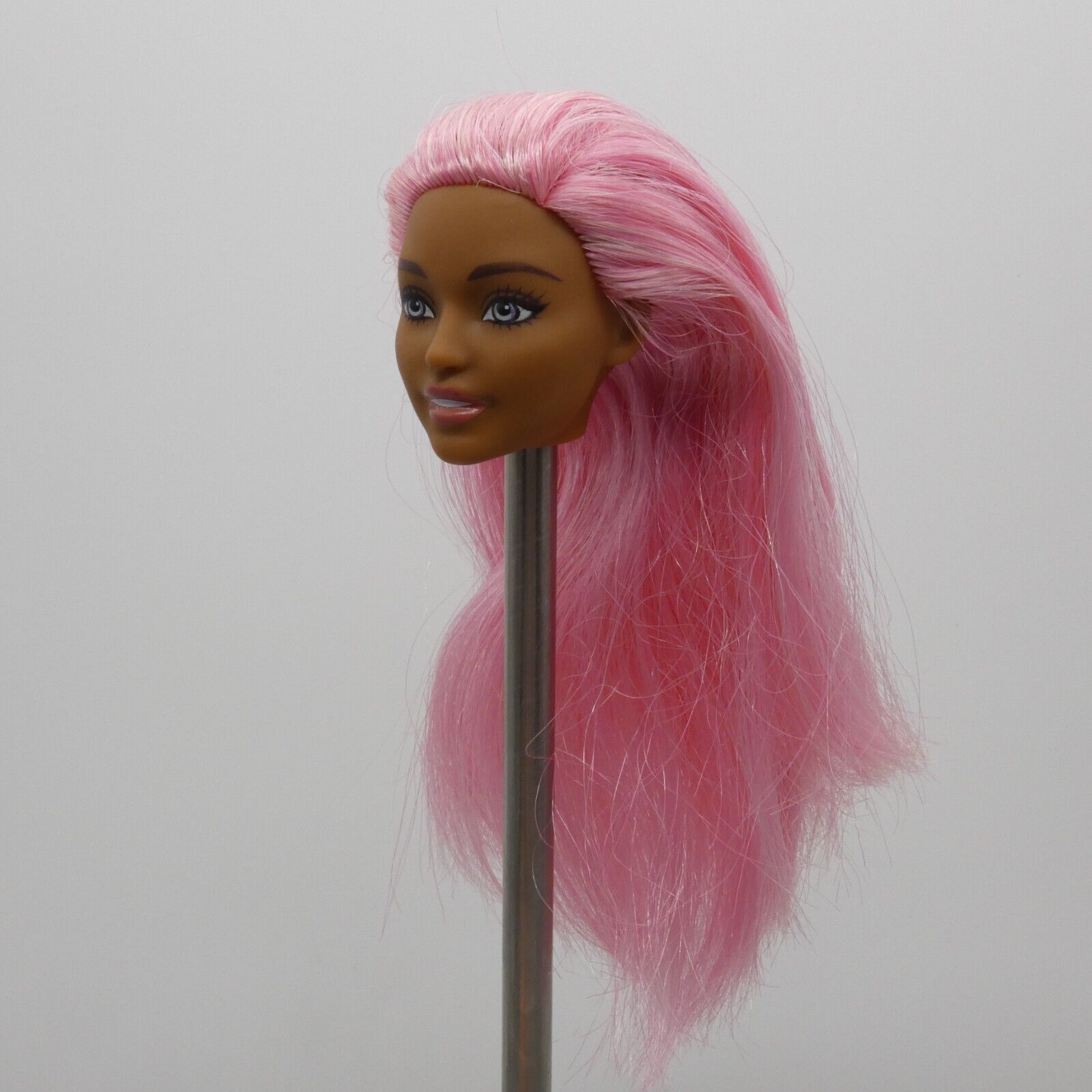 Barbie Dreamtopia Unicorn AA Doll Head Daya Face Pink Hair Medium Skin Blue Eyes