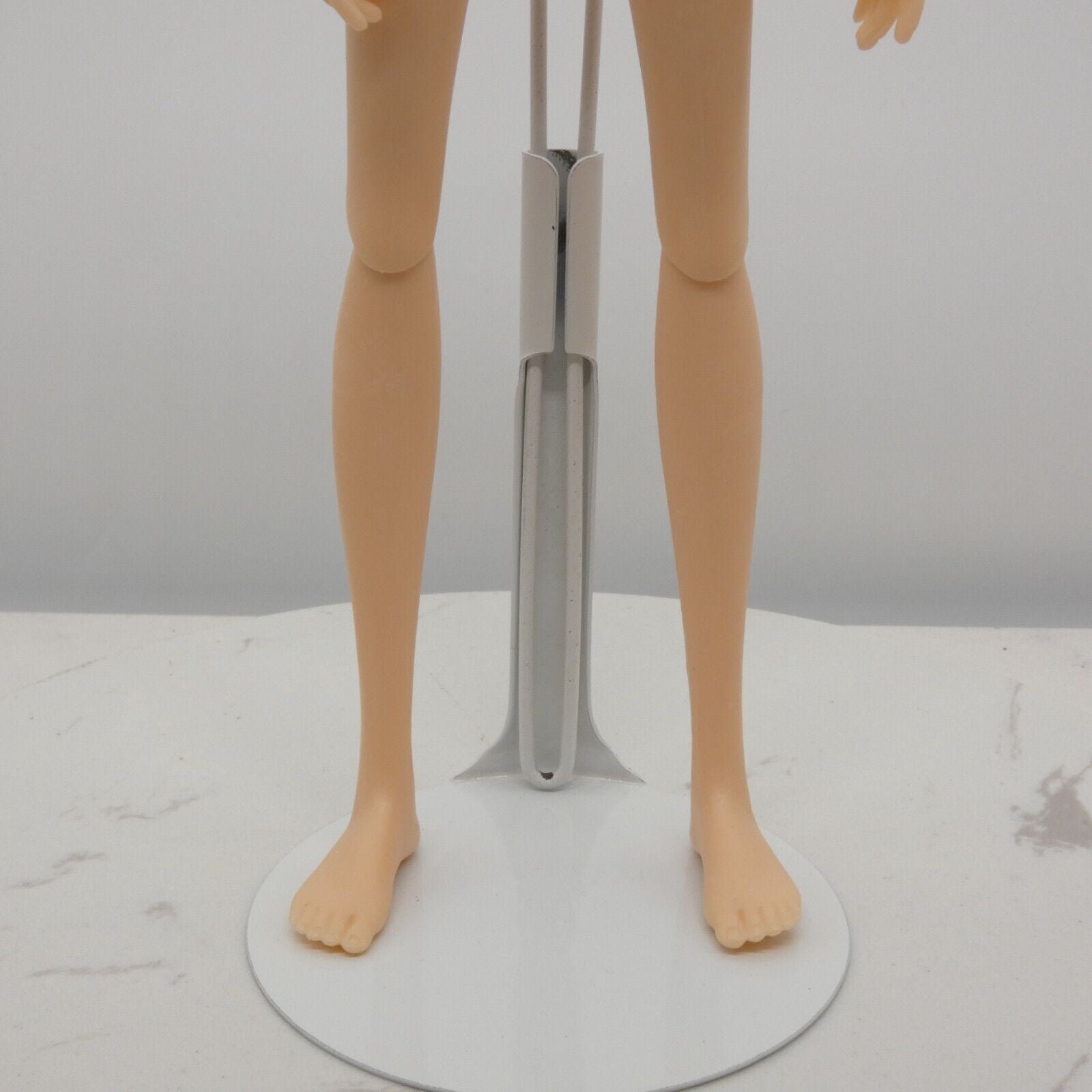 Project Mc2 McKeyla McAlister Doll Body Light Skin Articulated 2015 MGA 539131