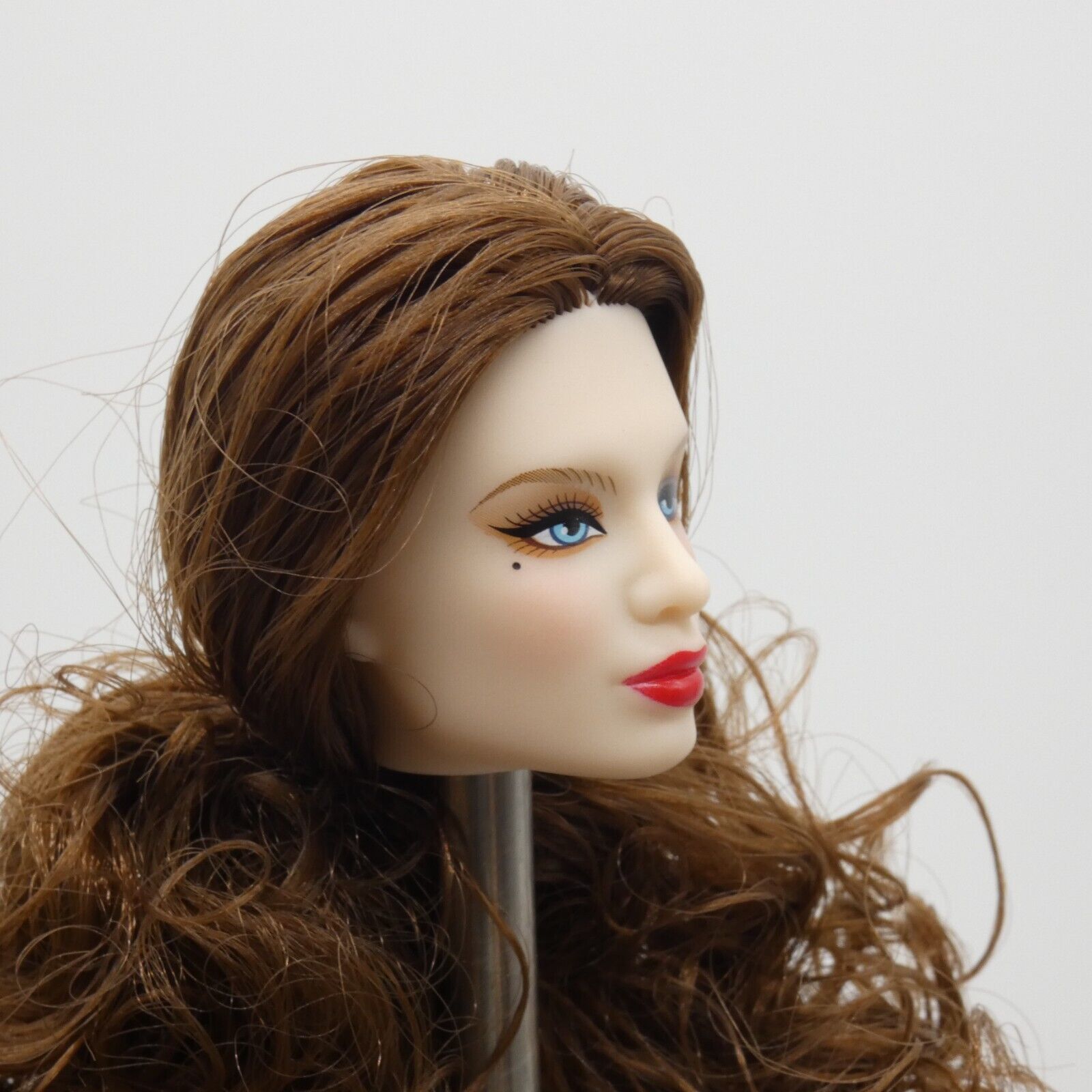 Xian Xian Fashion Doll Head Only Sultry Light Skin Curly Brown Hair Blue Eyes