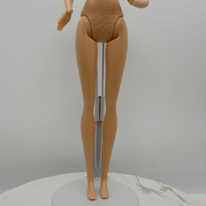 Barbie Doll Body Only Flat Feet Bent Left Arm 2013 Farm Vet Mattel China DHB71