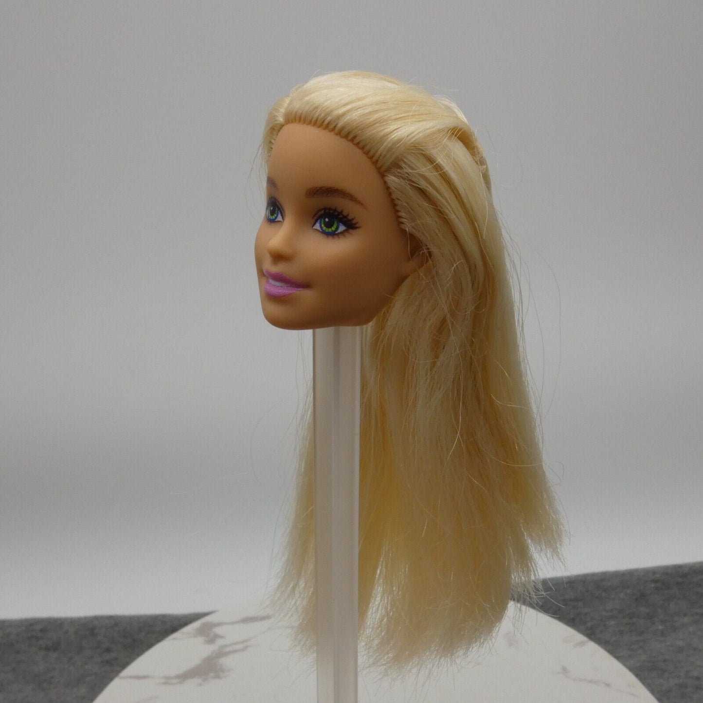 Barbie Travel Doll Head Only Millie Face Blonde Green Eyes FWV25 Mattel 2019