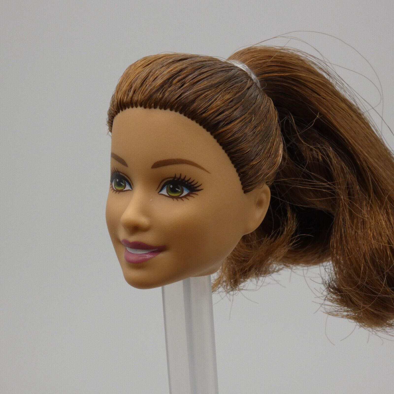 Barbie Fashionistas 15 Doll Head Summer Face Brown Hair Green Eyes 2015 DGY58