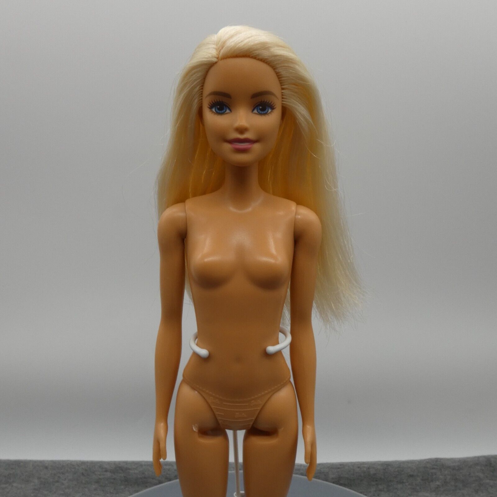 Barbie Doll Millie Blonde Nude Straight Arms Articulated Knees 2015 Body