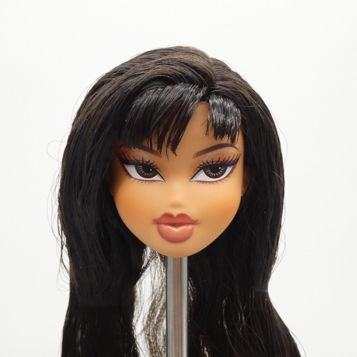 Bratz Doll Head Only Medium Light Tan Skin Kylie Jenner Day Long Hair 2023 O17B