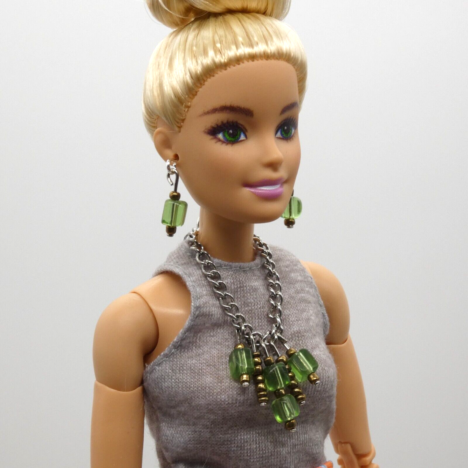 Barbie Doll Size Necklace And Earrings Green Copper Dangle Beads Silver Chain