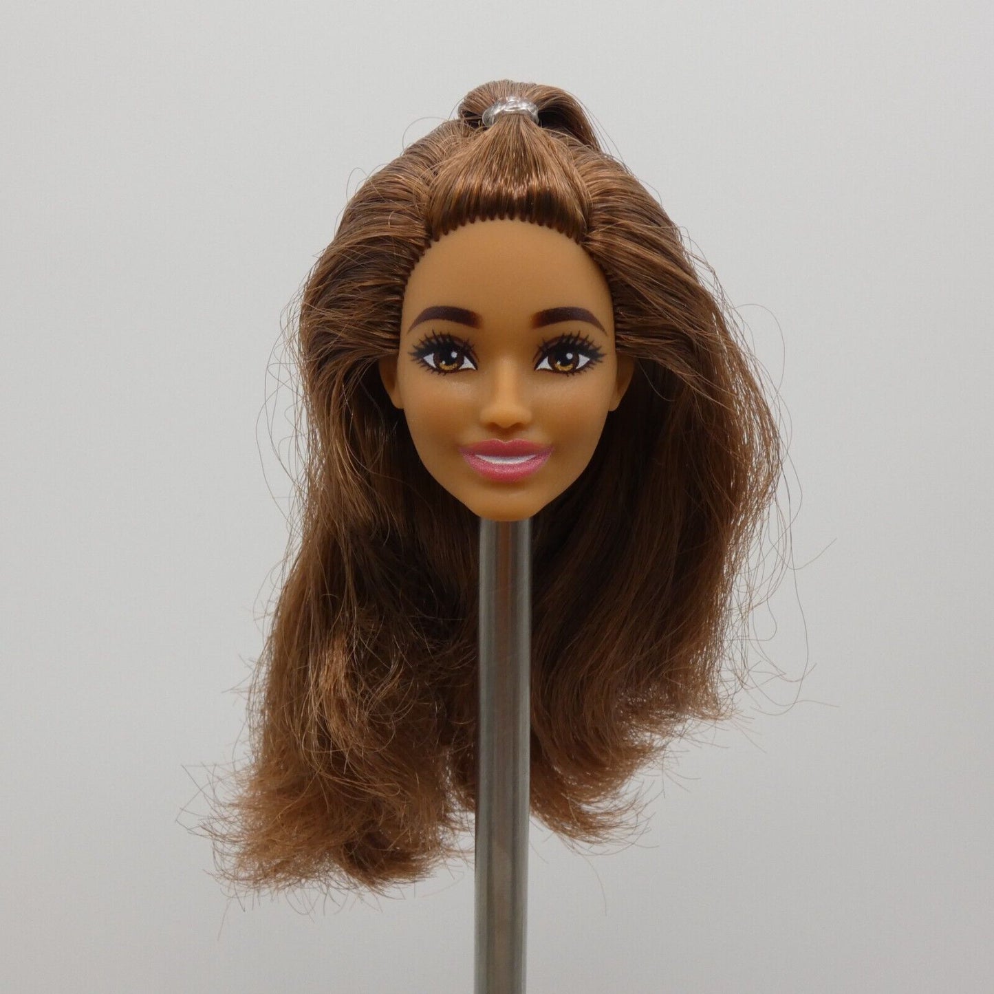 Barbie Fashionistas 217 Doll Head Medium Light Skin 65th SuperStar 2024 HRH15 B