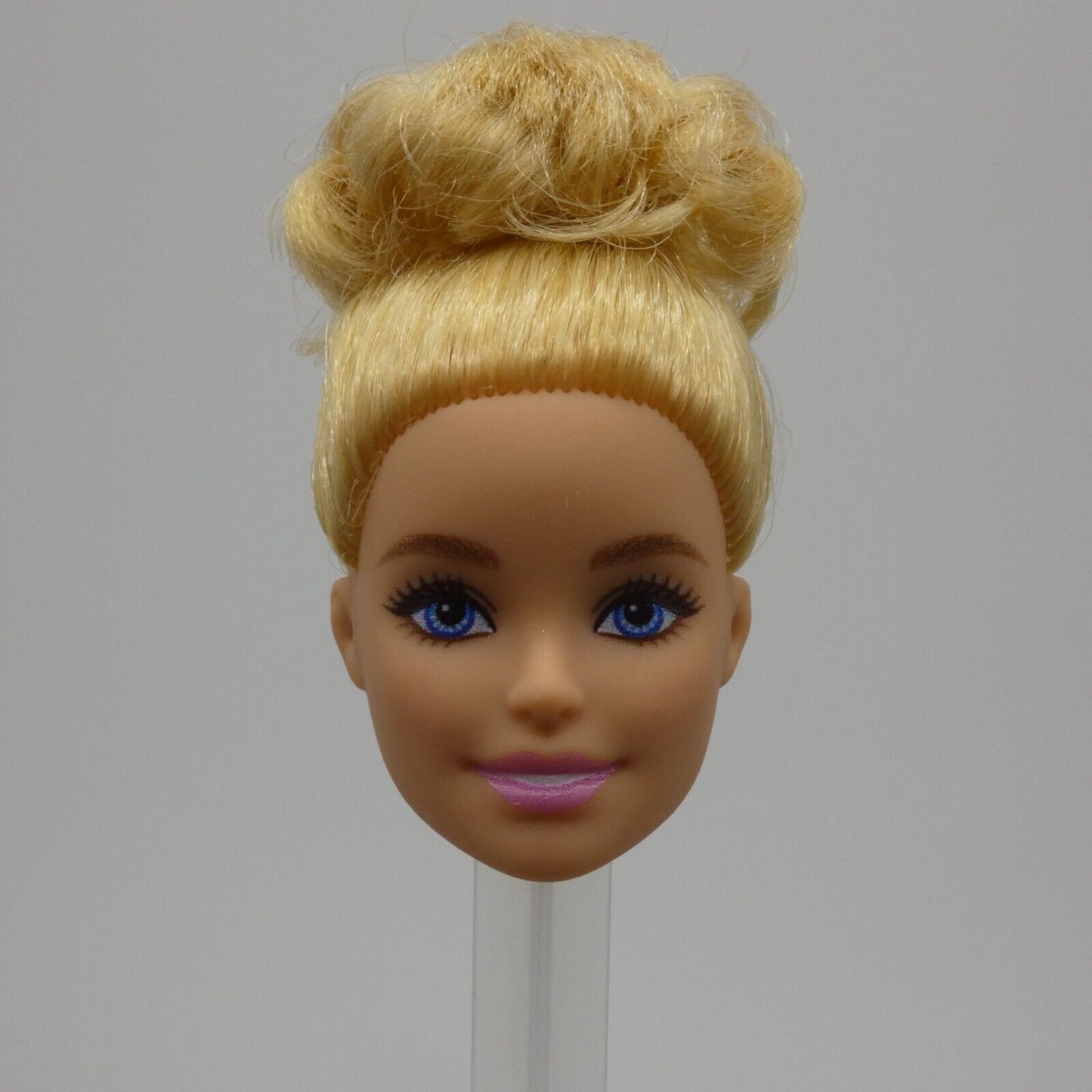 Barbie Millie Doll Head Only Messy Blonde Bun Hair Blue Eyes 2022 Teacher HCN19