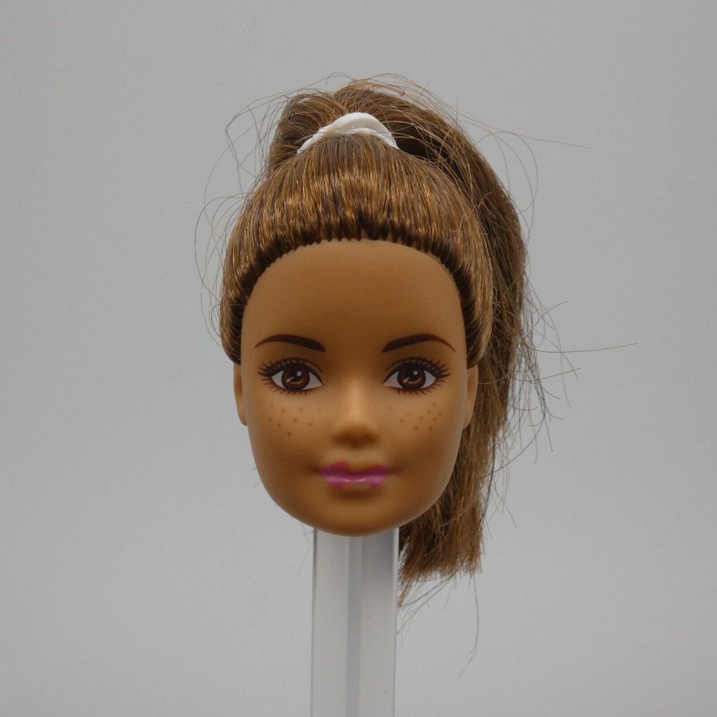 Barbie Tennis Coach Doll Head Only Fashionistas Face Brown Hair Freckles 2017