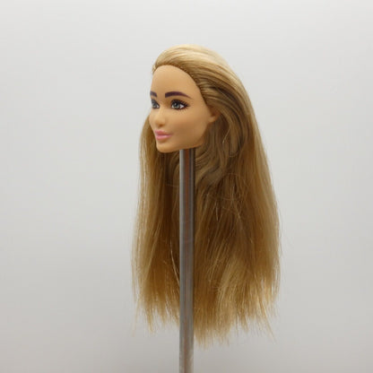 Barbie Fashionistas 159 Doll Head June Face Blonde Medium Light Skin 2020 GRB51