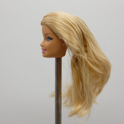 Barbie Happy Holidays Doll Head Generation Girl CEO Face Medium Light Skin 2011