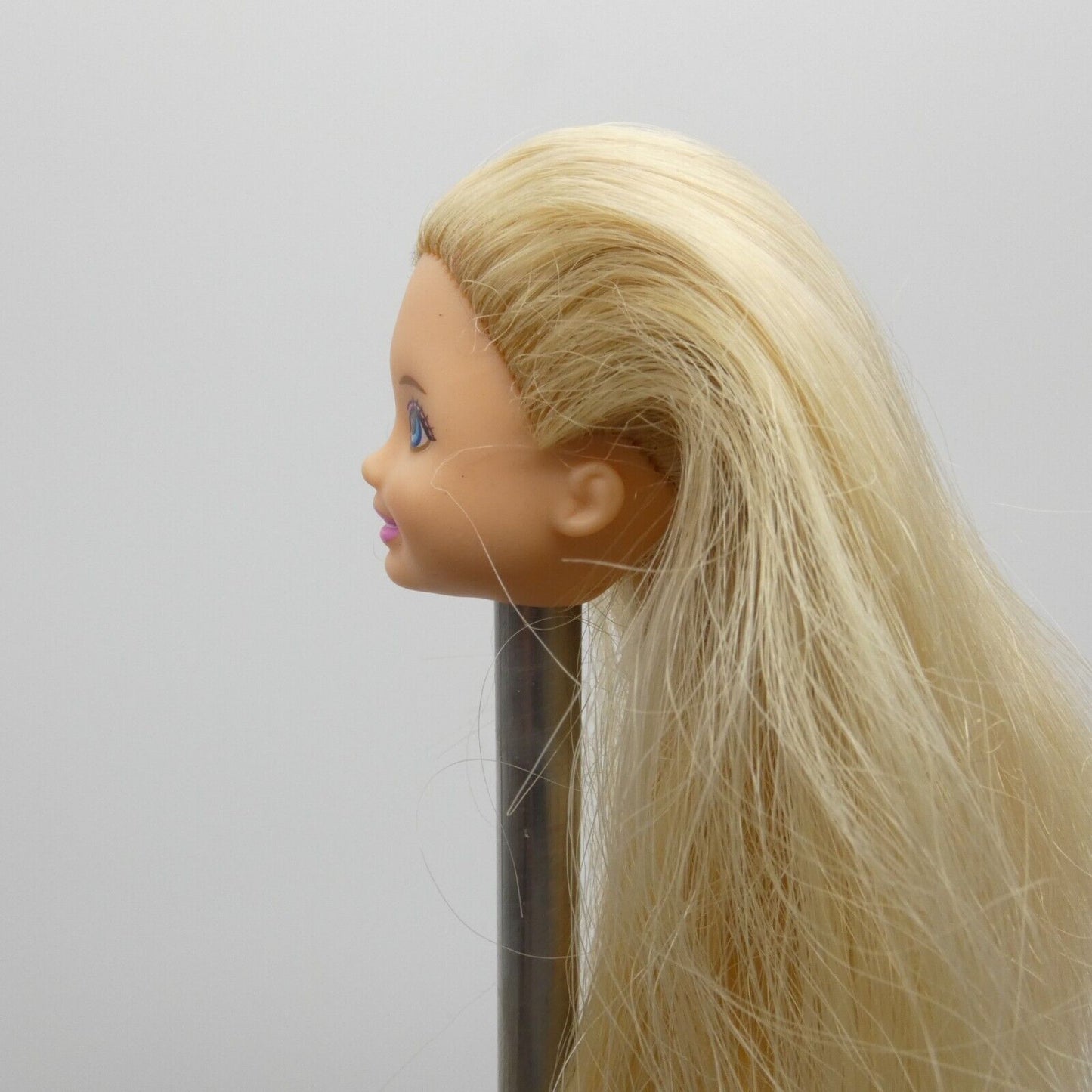 Barbie Chelsea Kelly Doll Head Only Straight Blonde Hair Blue Eyes Mattel