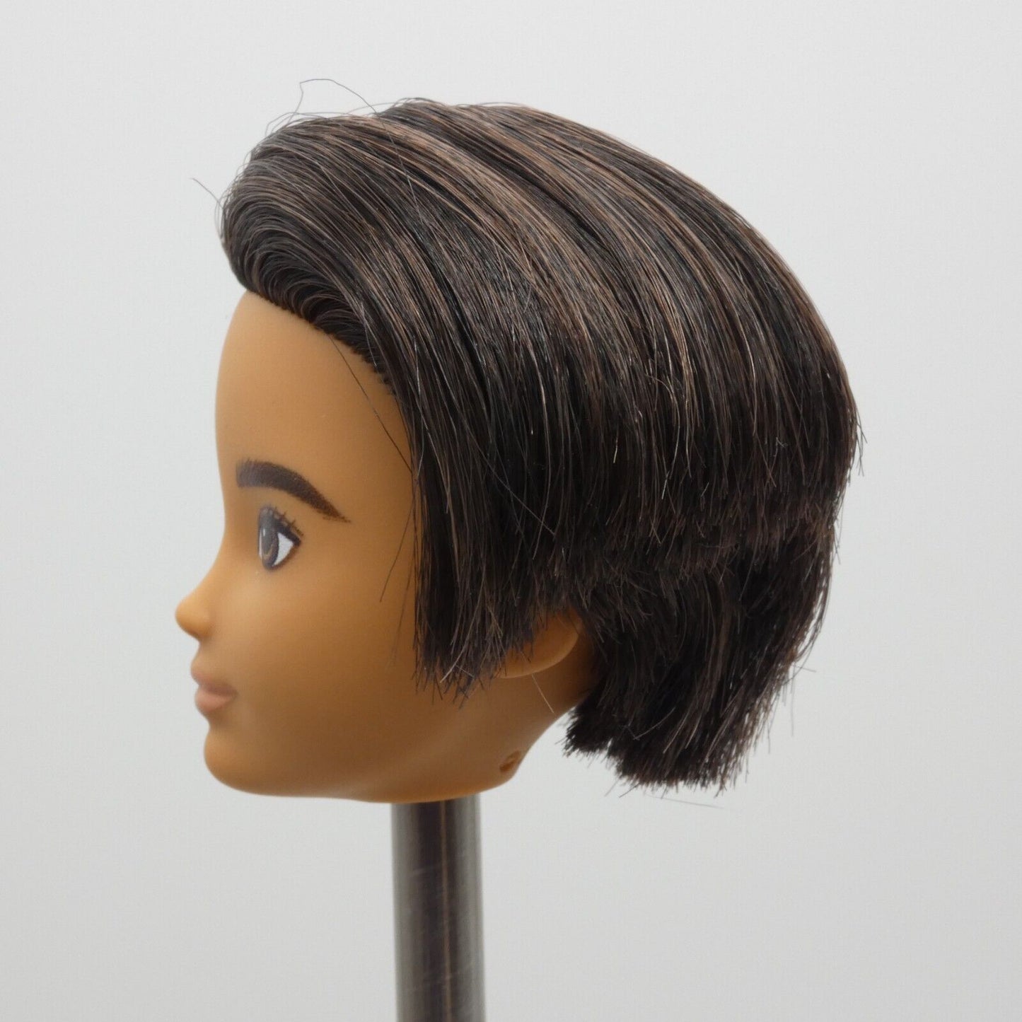 Creatable World Doll Head Dark Brown Hair Eyes Medium Light Skin 2020 GKV47