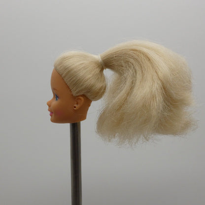 Barbie Fun To Dress Doll Head SuperStar Blonde Medium Light Skin 1993 3240