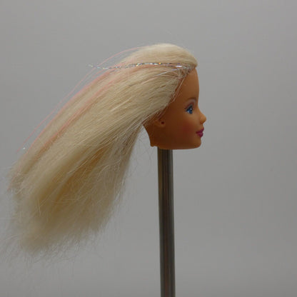 Barbie Beyond Pink Doll Head Only Mackie Face Blonde Pink Hair 1999 Mattel 20017