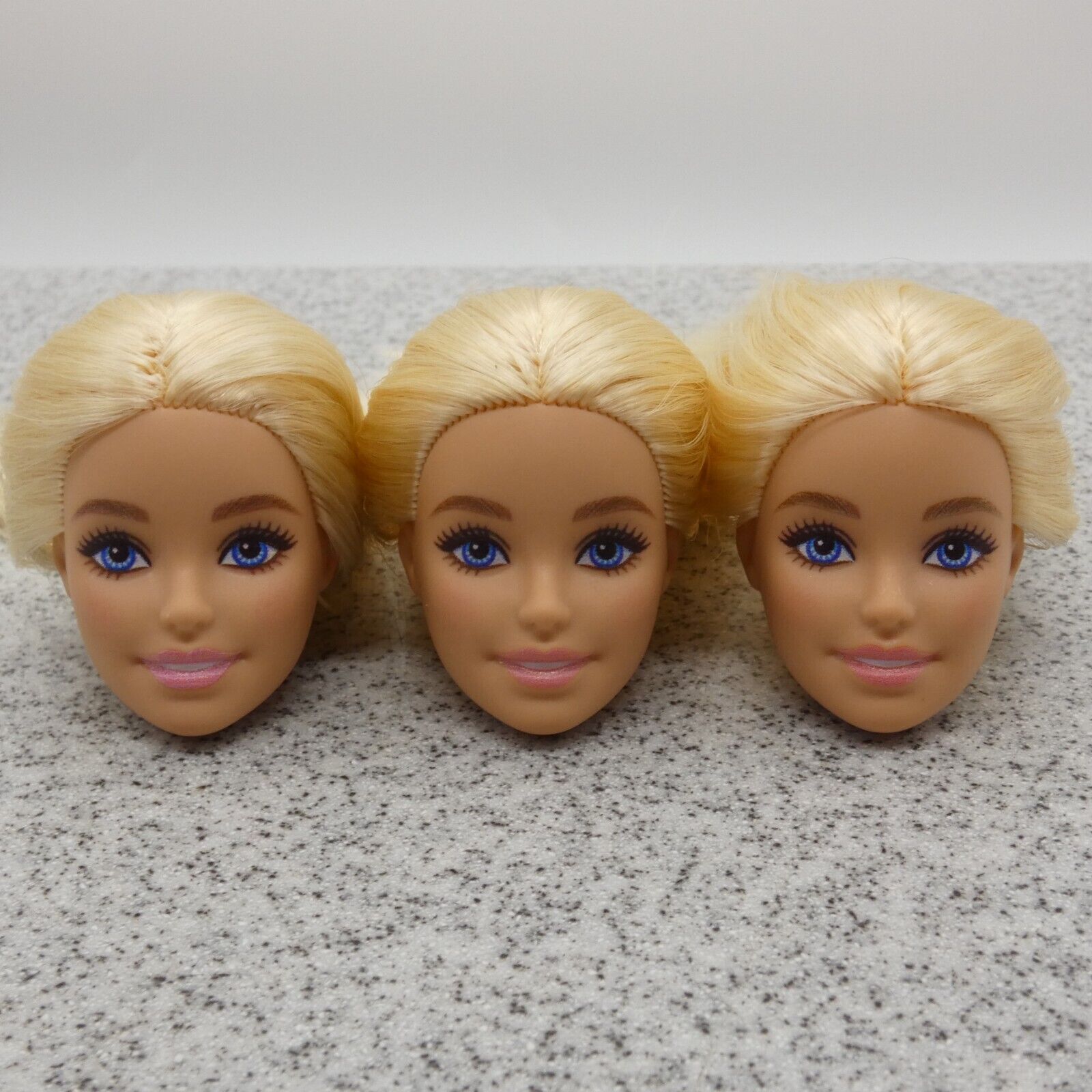 Barbie Made To Move Doll Head Lot 3 Millie Face Blonde Light Volleyball HKT72