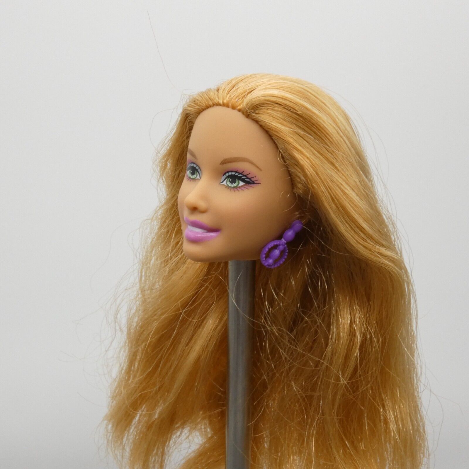 Barbie Surfs Up Beach Summer Doll Head And Purple Earrings L9545 Mattel 2008