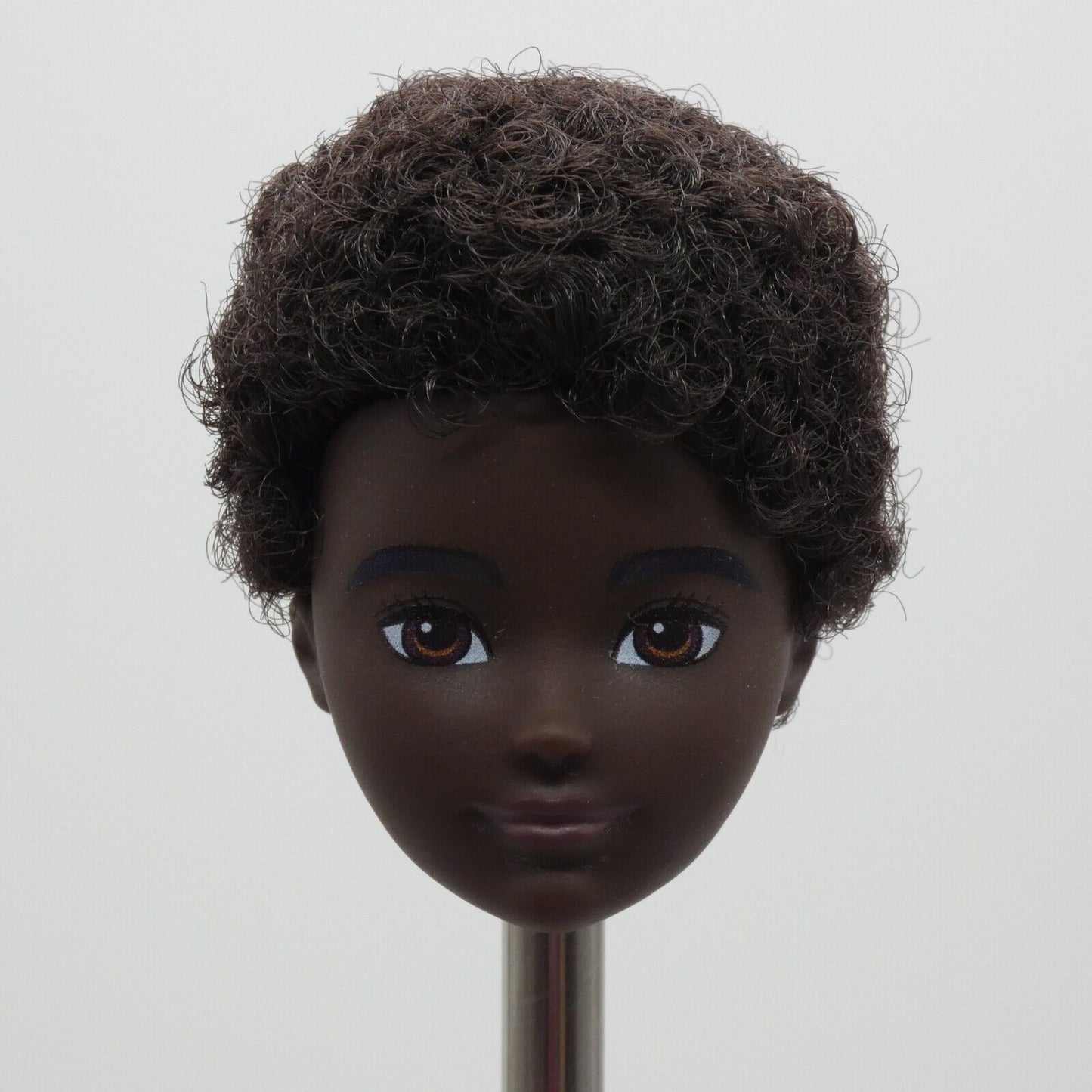 Creatable World Doll Head Curly Black Hair AA Dark Skin 2020 Mattel GKV49