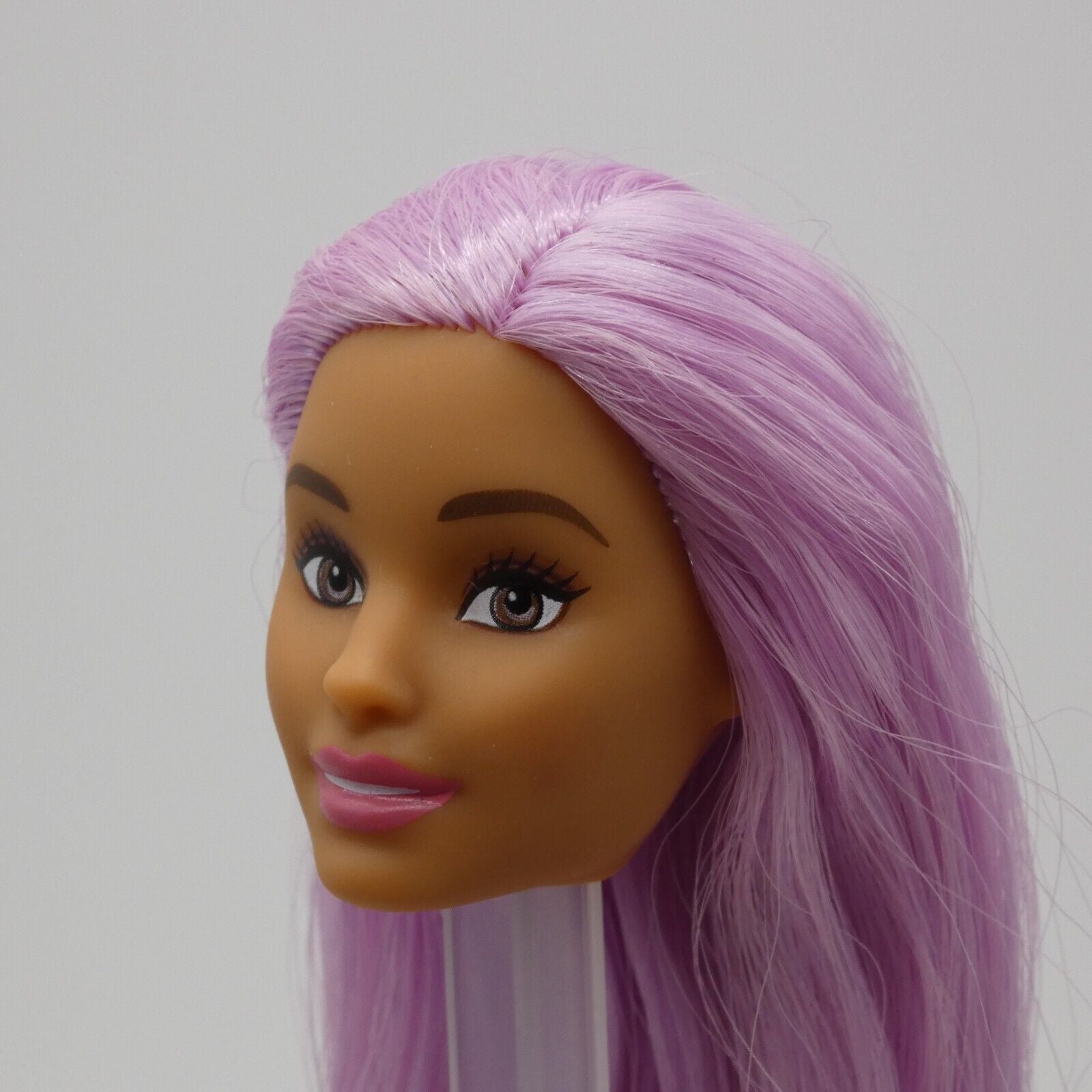 Barbie Careers Pop Star Doll Head Neysa Face Purple Hair Side Glance 2019 FXN98