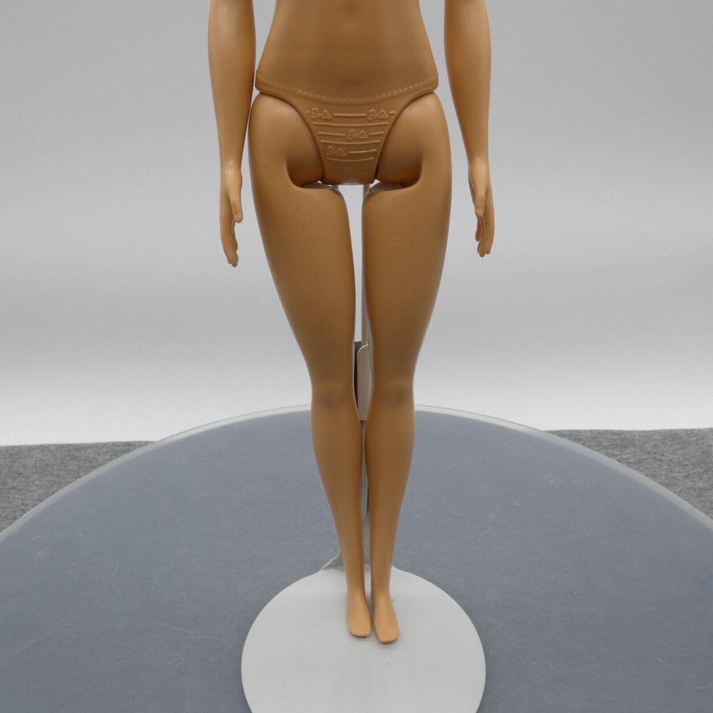 Barbie Fashionistas Doll Body Light Skin Tone Neck Peg Straight Arms 2022