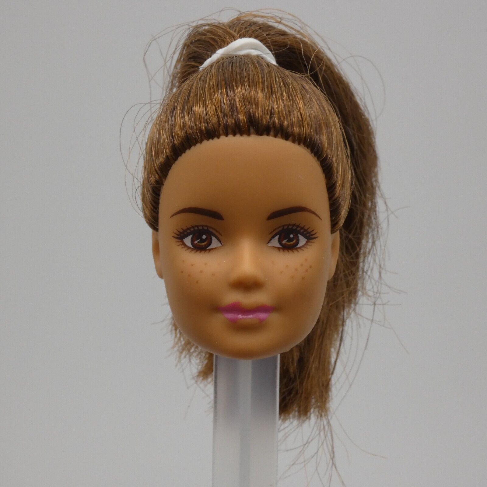 Barbie Tennis Coach Doll Head Only Fashionistas Face Brown Hair Freckles 2017