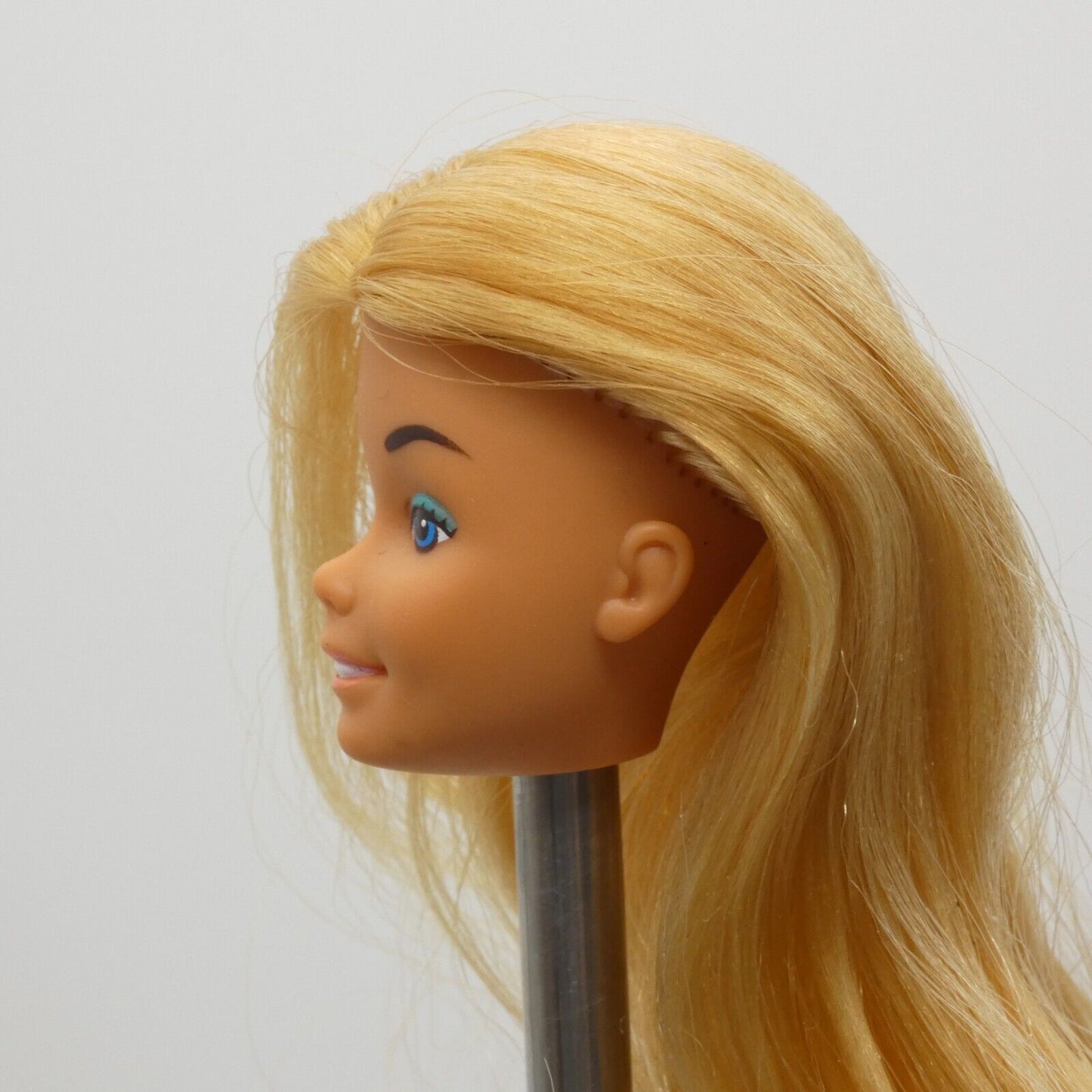 Barbie Malibu Doll Head Only SuperStar Tan Medium Light Skin Hong Kong E Mattel