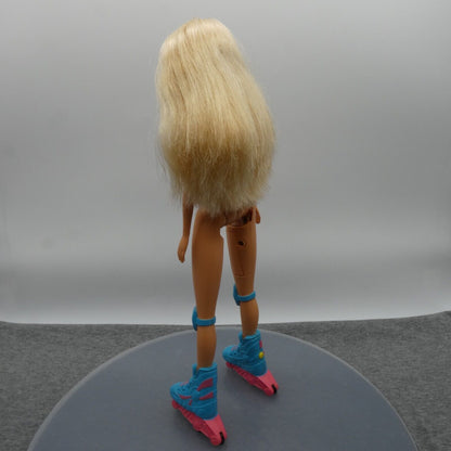 Barbie Cool Skating Doll Generation Girl GEO Face Articulated Elbows Skates